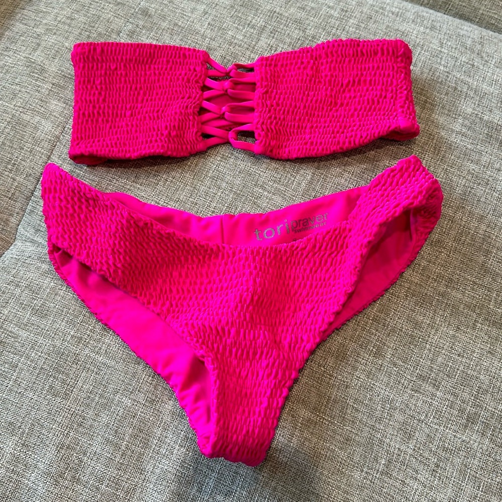 Tori praver swimwear set